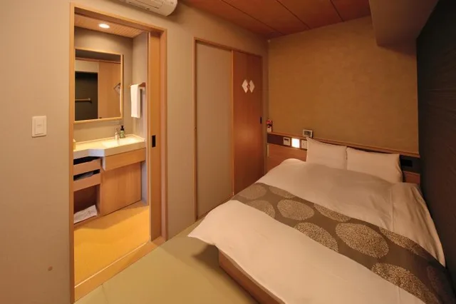 غرفة قياسية ثلاثية بسريرين منفصلين، Onyado Nono Toyama Natural Hot Spring 1/1