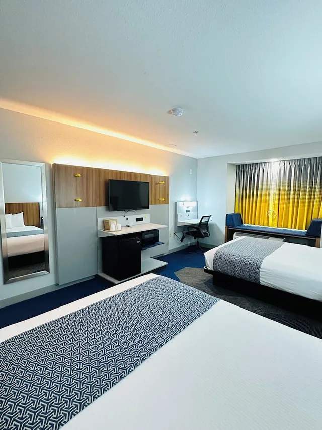 غرفة قياسية بسريرين كوين، Microtel Inn & Suites by Wyndham Houma 3/4