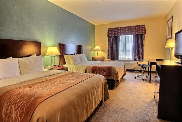 Upgrade, Efficiency, 2 Queen Beds، Quality Inn Ingleside - Corpus Christi 1/6