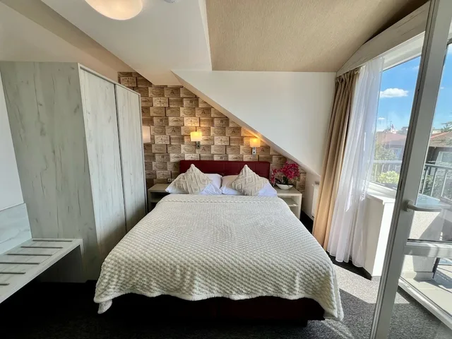 Superior, Queen Bed, Garden View, Balcony, Hotel Shato 3/10