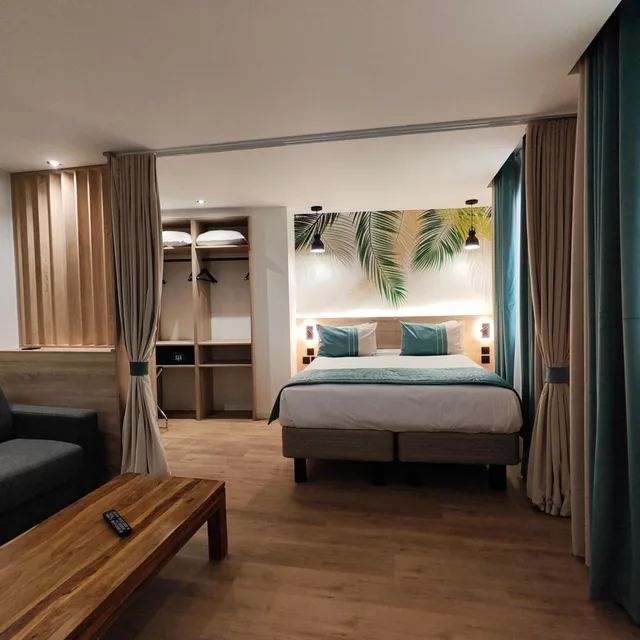 جناح عائلي بسرير مزدوج، Atelier Montparnasse Hotel 4/7