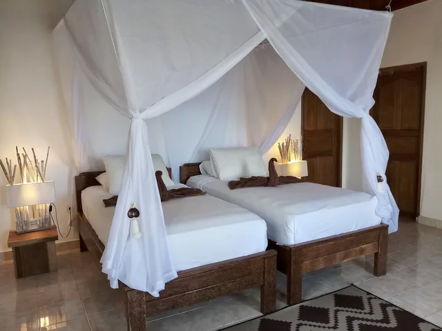 غرفة سوبيريور بسرير كينج بإطلالة على البحر، Vienna Beach Resort 4/5