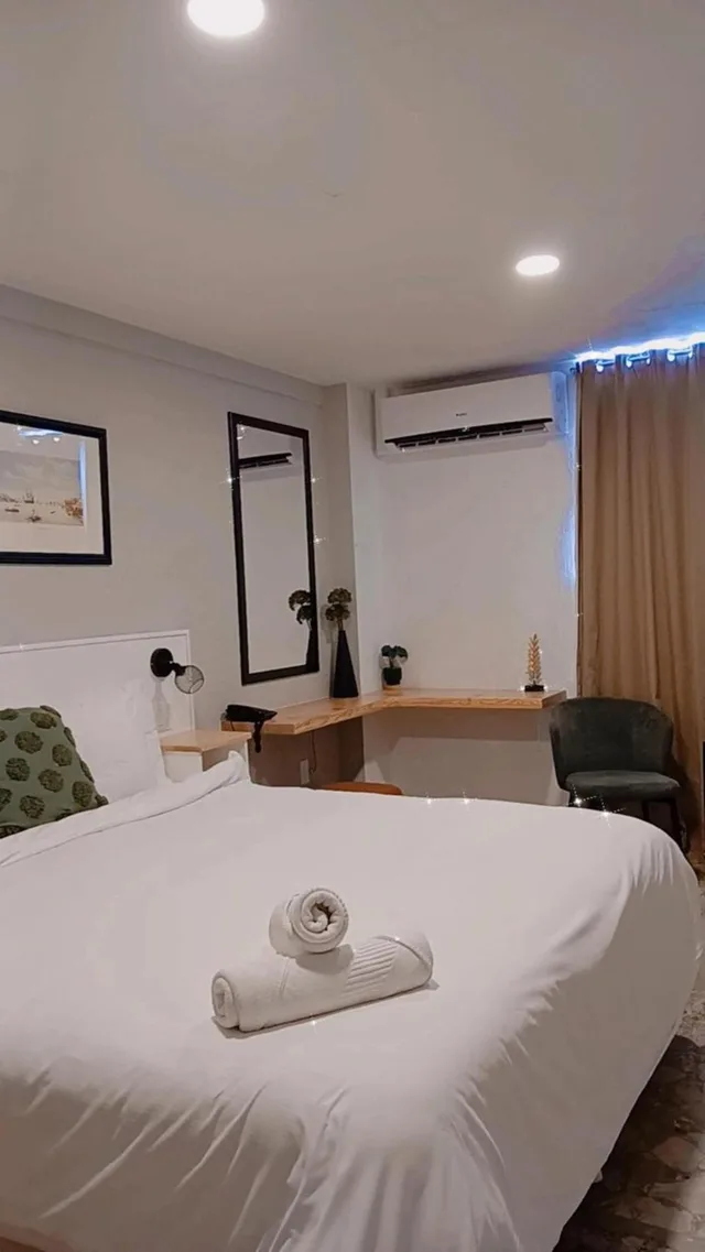 Deluxe, Queen Bed, San Marco Hotel And Casino 1/1