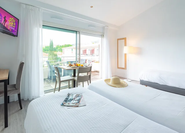 غرفة ثلاثية، Zenitude Hotel-Residences Le Cannet 1/3