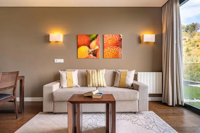 جناح بإطلالة على الجبل بشرفة، Monchique Resort And Spa 4/7