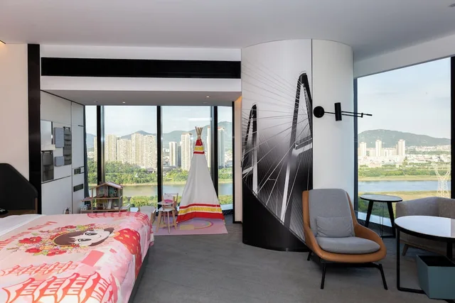 Theme, Junior Suite, King Bed, Crowne Plaza Quanzhou Riverview 3/3