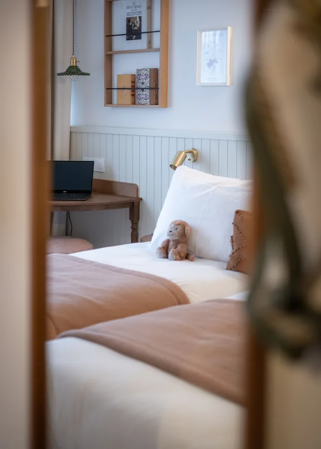 غرفة قياسية بسريرين منفصلين، Hôtel Lacassagne 1/2