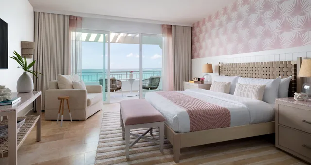 Club, Beach Front، Sandals Royal Bahamian - Adults Only 1/3