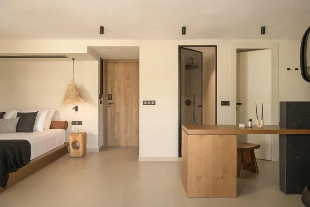 جناح بجاكوزي، The Syntopia Hotel 2/2