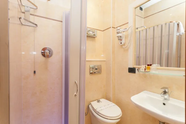 غرفة سوبيريور بسرير مزدوج، Hotel Fiorella 7/10