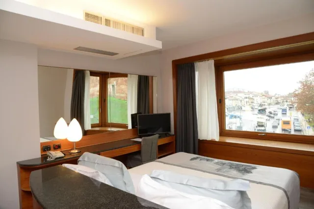 Junior Suite, Multiple Beds، Albergo Roma, Bw Signature Collection 2/4