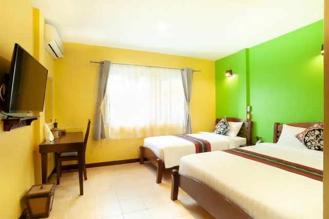 غرفة قياسية بسريرين منفصلين، Talay Sai Hotel At Thung Wua Laen 3/4