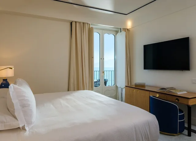 غرفة ديلوكس بسريرين منفصلين بإطلالة على البحر، Hotel Du Tasso 1/4