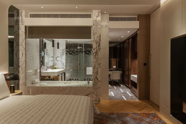 جناح بسريرين مزدوجين بغرفتي نوم، Le Royal Meridien Place Vendome Lusail 8/9