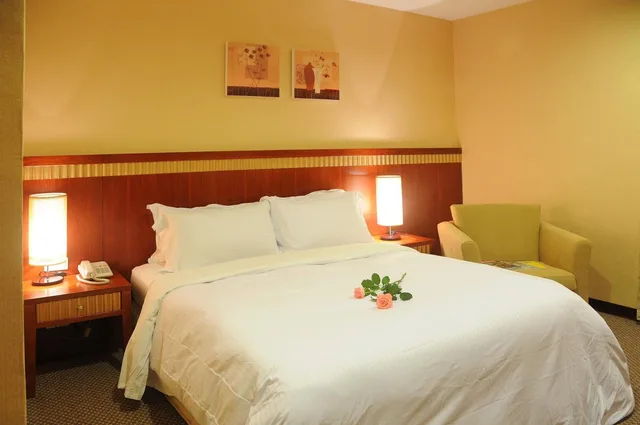 Superior, Queen Bed, Eastern Beauty Hotel 1/2