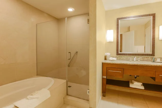 شقة سكنية رئاسية بسرير كينج، Hilton Branson Convention Center 2/3