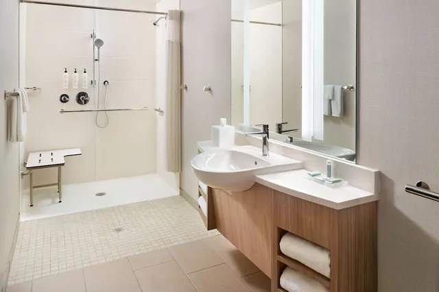 جناح بسريرين كوين مع سرير سحّاب إضافي، SpringHill Suites by Marriott Arlington TN 2/5
