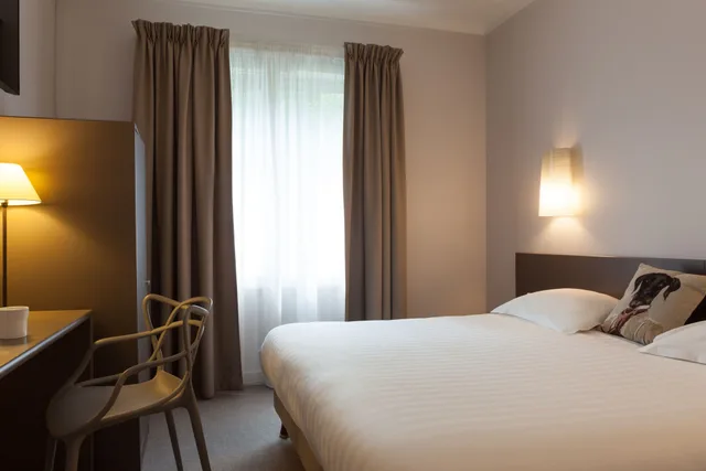 غرفة سوبيريور بسرير كينج، Hotel Le Sevigne, Sure Hotel Collection by Best Western 3/3
