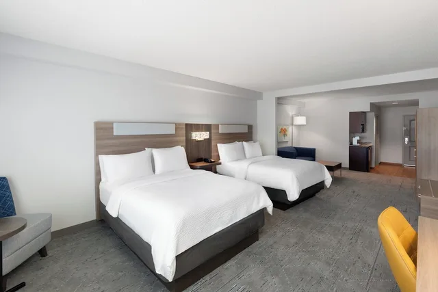 جناح بسريرين كوين مع أريكة، Holiday Inn Express Hotel And Suites Huntsville West Research Pk 1/3