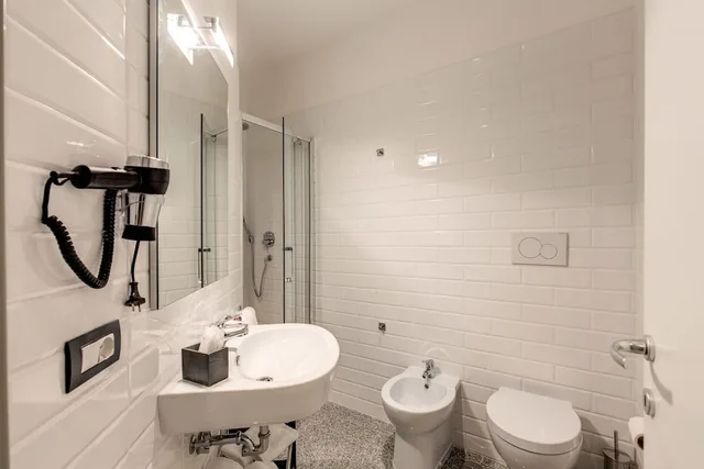 غرفة سوبيريور ثلاثية بسرير كوين وسرير فردي، Grand Tour Roma Guest House 5/6