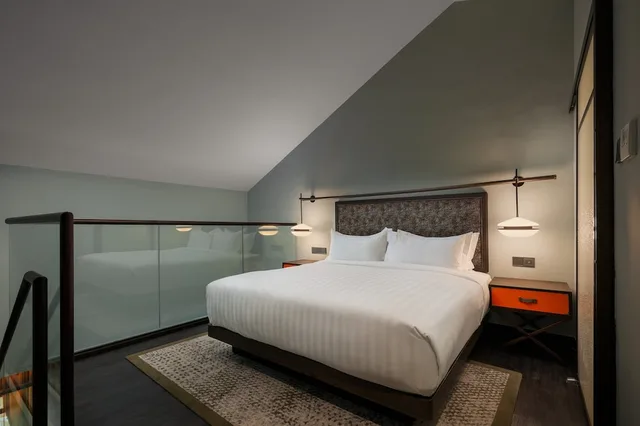 Pearl, Suite, King Bed, No Balcony، The George Penang by The Crest Collection 1/4