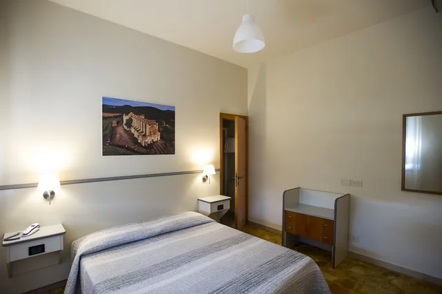 غرفة كومفورت ثلاثية بسرير كوين وسرير فردي، Hotel Ai Tufi 5/10