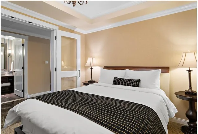 بنتهاوس بسرير كينج وسرير كوين بغرفتي نوم، Oak Bay Beach Hotel 1/2