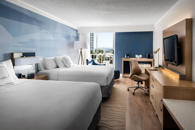 غرفة بسريرين كوين، Courtyard Long Beach Downtown 3/9