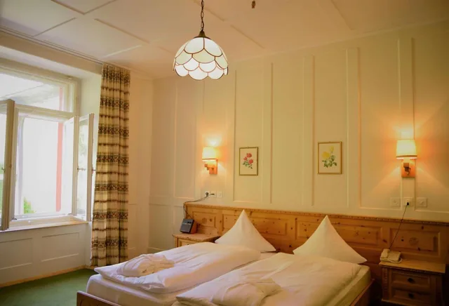 غرفة بسرير مزدوج بإطلالة على الجبل، Schatzalp Snow &amp; Mountain Resort 1/4