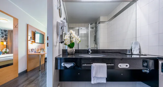 غرفة قياسية بسرير مزدوج، PLAZA INN Stuttgart-Filderstadt 6/7