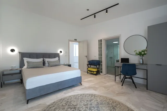 جناح فاخر بسرير مزدوج وسرير فردي مع أريكة، Palma Village by Greek Pride 4/9