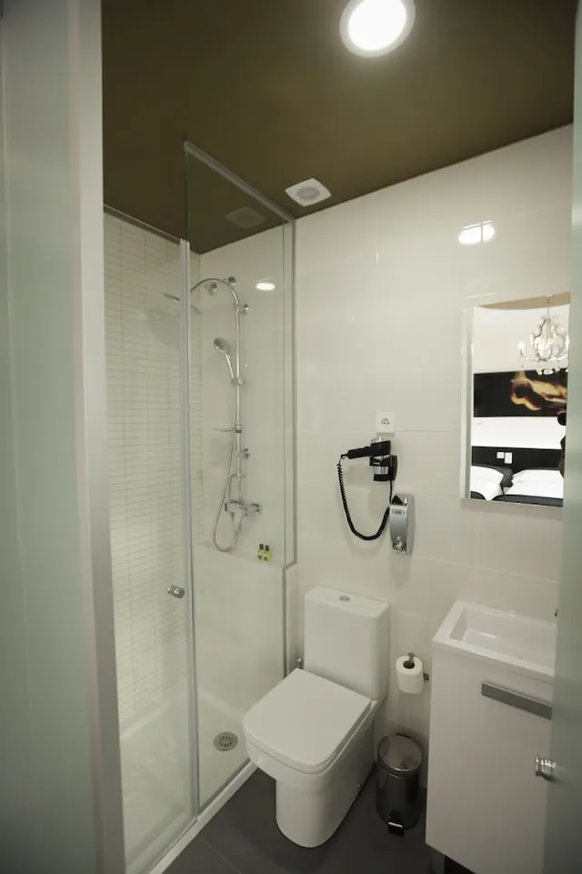Room, Single, Double Bed, Vitium Urban Suites 10/10