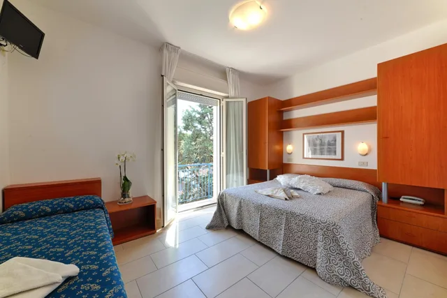 غرفة قياسية رباعية، Hotel Taormina 2/7