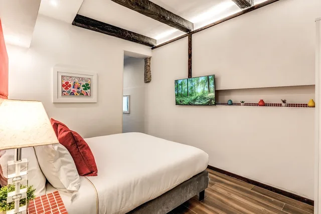 جناح تنفيذي بسريرين منفصلين مع أريكة، Tritone Top House 4/10