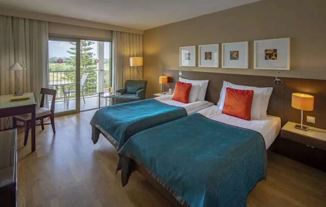 Superior, Twin Beds, Land View، Arum Barut Collection 1/7