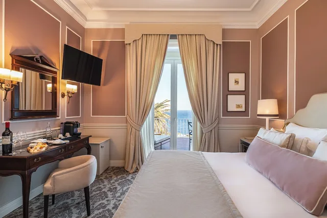 غرفة بريميوم بسرير مزدوج أو سريرين منفصلين بإطلالة على البحر، Hotel Senhora Da Guia 3/10