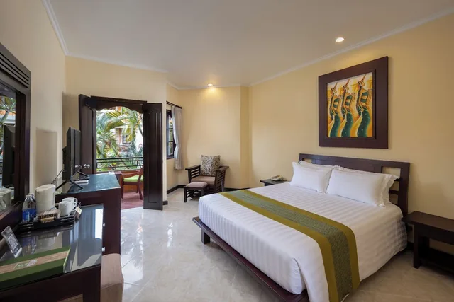 غرفة سوبيريور بسريرين منفصلين مع سرير إضافي، Adi Dharma Hotel Kuta 2/3