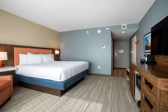 غرفة بسرير مزدوج لذوي الإعاقة، Hampton Inn Suites North Port Fl 1/2