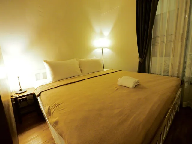 غرفة عائلية بسرير كوين وسرير فردي بشرفة، Uno Chiangmai - Hostel 3/3