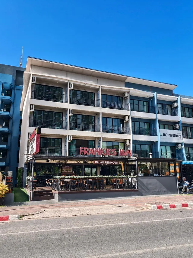 غرفة تُحدَّد عند الوصول، Frankie's Inn 2/3