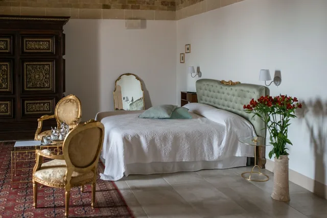 جناح جونيور بسرير كوين مع أريكة، Masseria Fontana Di Vite 3/6