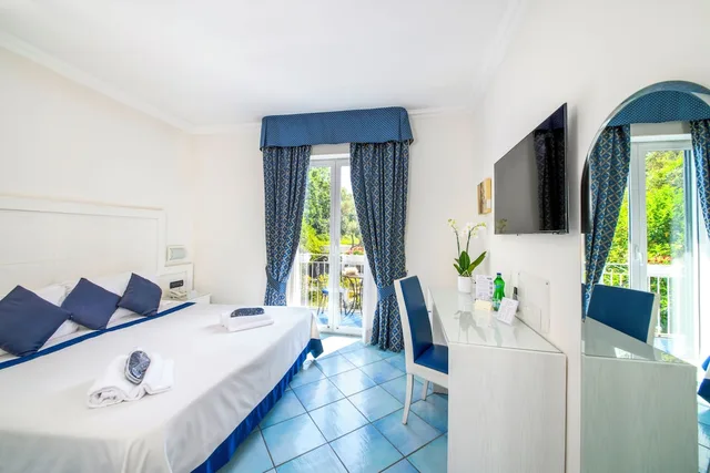 غرفة كومفورت بسرير مزدوج، Villa Durrueli Resort Spa 1/10
