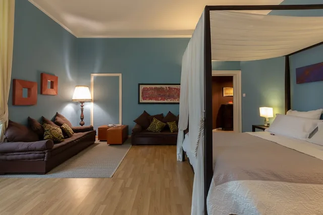 Junior Suite, Studio, Queen Bed, Sofa، Opera Boutique B B 3/4