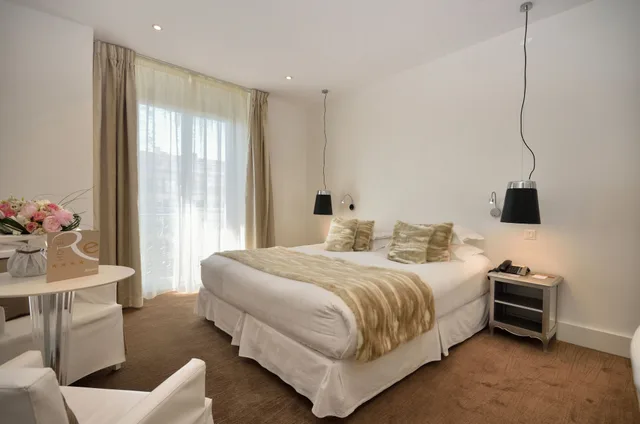 غرفة بريستيج بسريرين منفصلين، Renoir Cannes Hotel 3/10