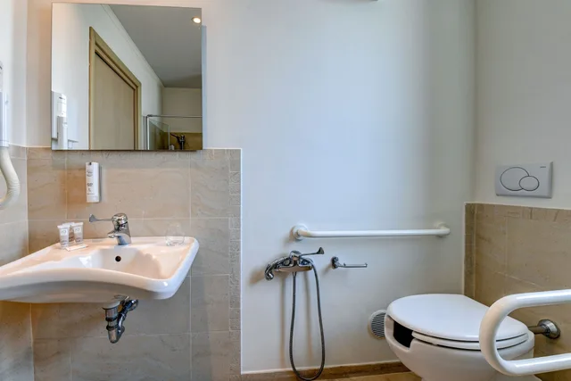 Room, Double Bed, Riverside، Rivus 8/10