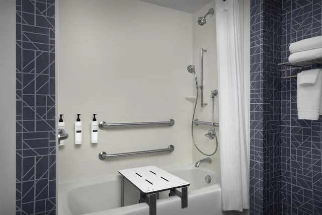 استوديو بسرير كينج مع أريكة لذوي الإعاقة، HOMEWOOD SUITES BY HILTON GAITHERSBURG/ WASHINGTON, DC NORTH 4/7