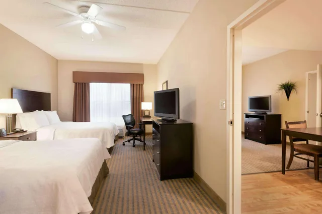 Room, 1 King or 2 Queen Beds، HOMEWOOD SUITE MINNEAPOLIS-ST. LOUIS PARK 1/4