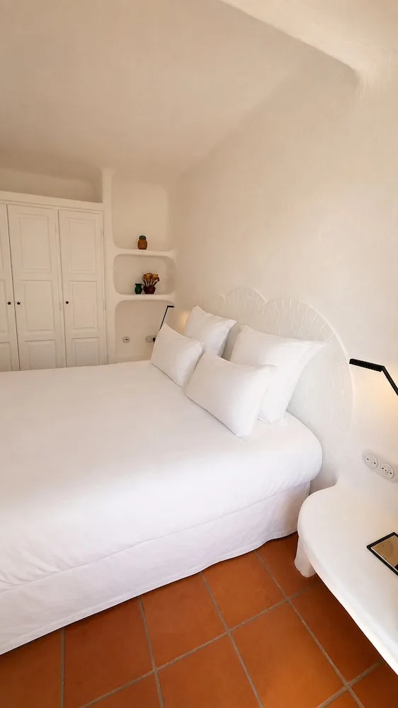 Standard, Double Bed, Grand Hôtel De Cala Rossa 8/10
