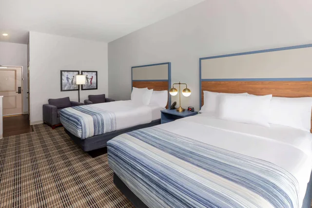جناح بسريرين كوين، AmericInn by Wyndham Mountain Home 1/2