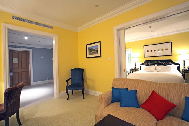 Master, Suite, King Bed, Garden and City View, Main Building، The Yeatman 2/5